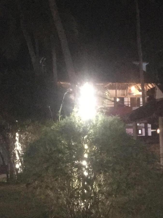 ורקלה Madhav Mansion Beach Resort מראה חיצוני תמונה